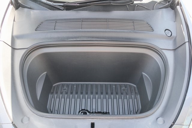 2023 Tesla Model Y Long Range 25