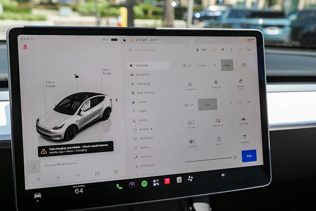 Thumbnail: 2023 Tesla Model Y - 26