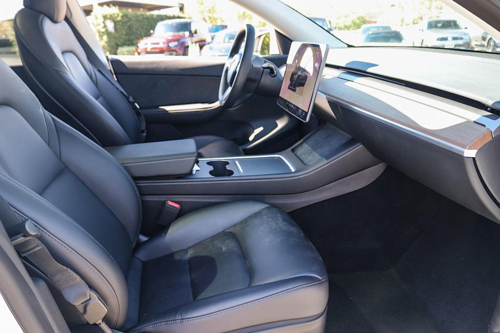 Thumbnail: 2022 Tesla Model Y - 9