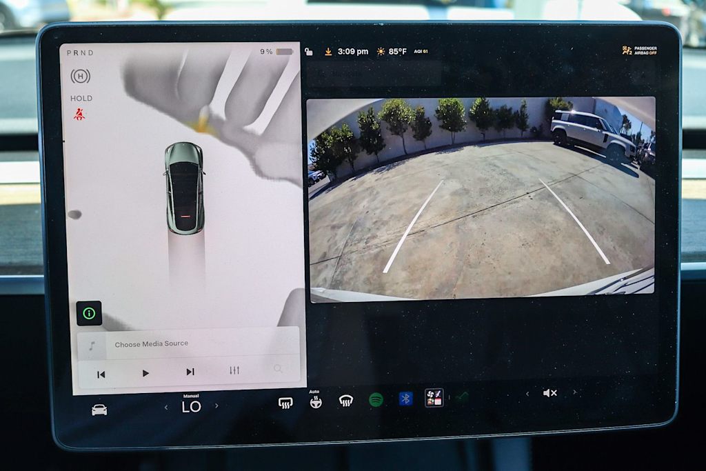 Thumbnail: 2022 Tesla Model Y - 25