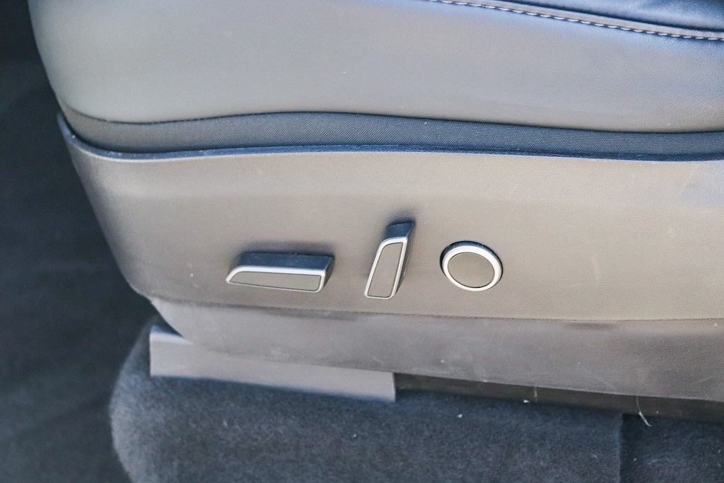 Thumbnail: 2022 Tesla Model Y - 23