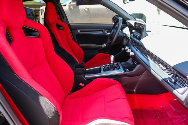 2023 Honda Civic Type R 10