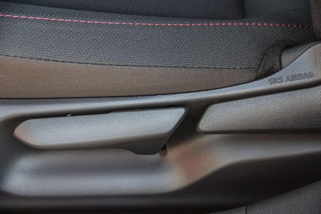 Thumbnail: 2024 Toyota Prius Prime - 21