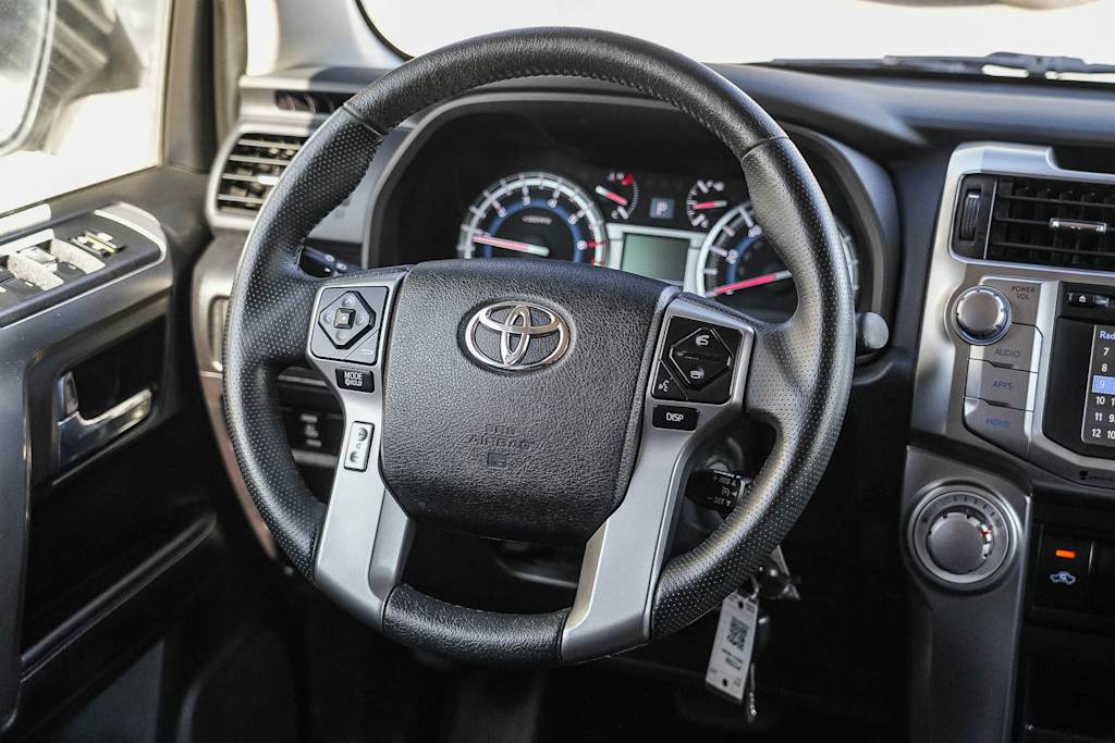 Thumbnail: 2018 Toyota 4Runner - 8