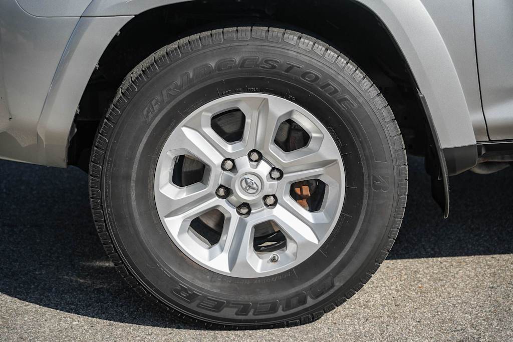 Thumbnail: 2018 Toyota 4Runner - 6