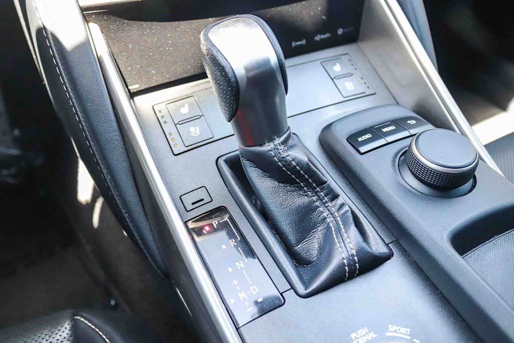 Thumbnail: 2018 Lexus IS - 24