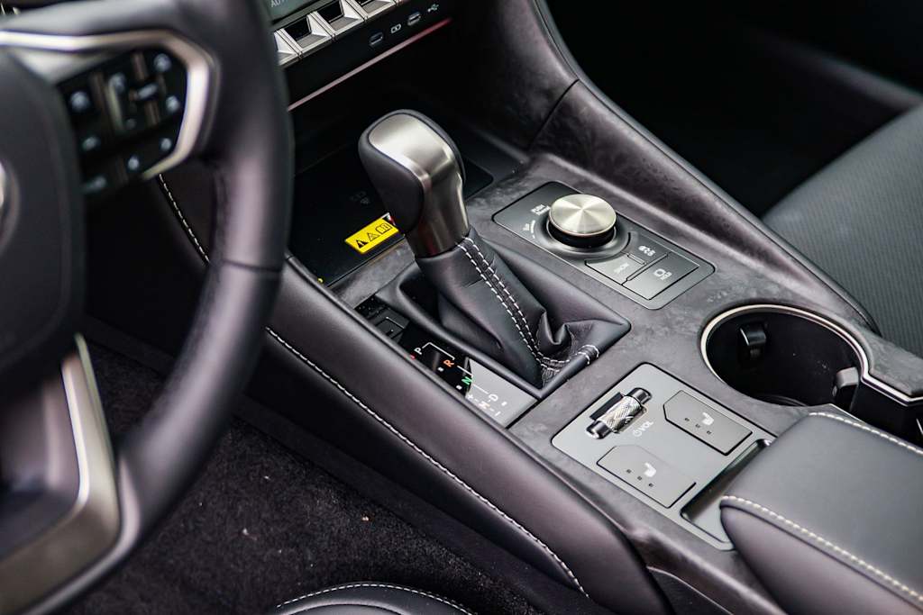 Thumbnail: 2026 Lexus ES - 13