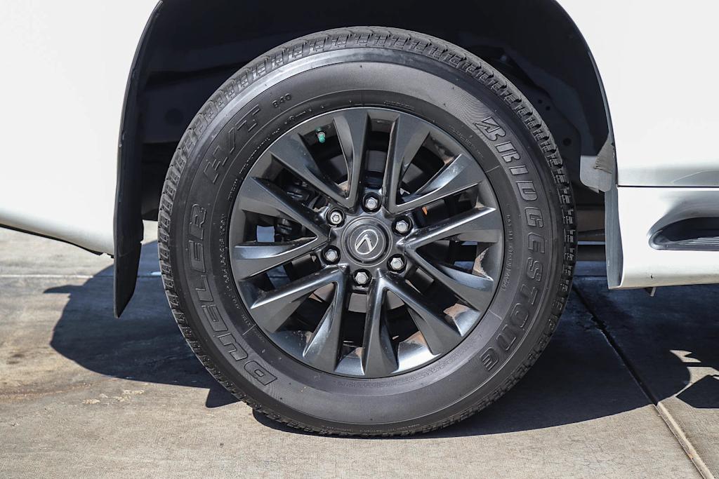 Thumbnail: 2022 Lexus GX - 8