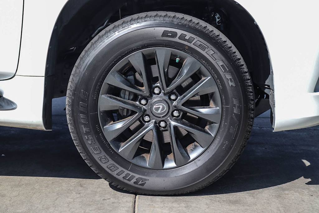 Thumbnail: 2022 Lexus GX - 18