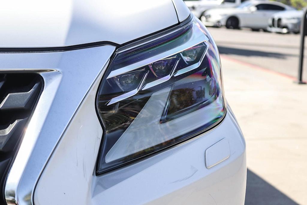 Thumbnail: 2022 Lexus GX - 19