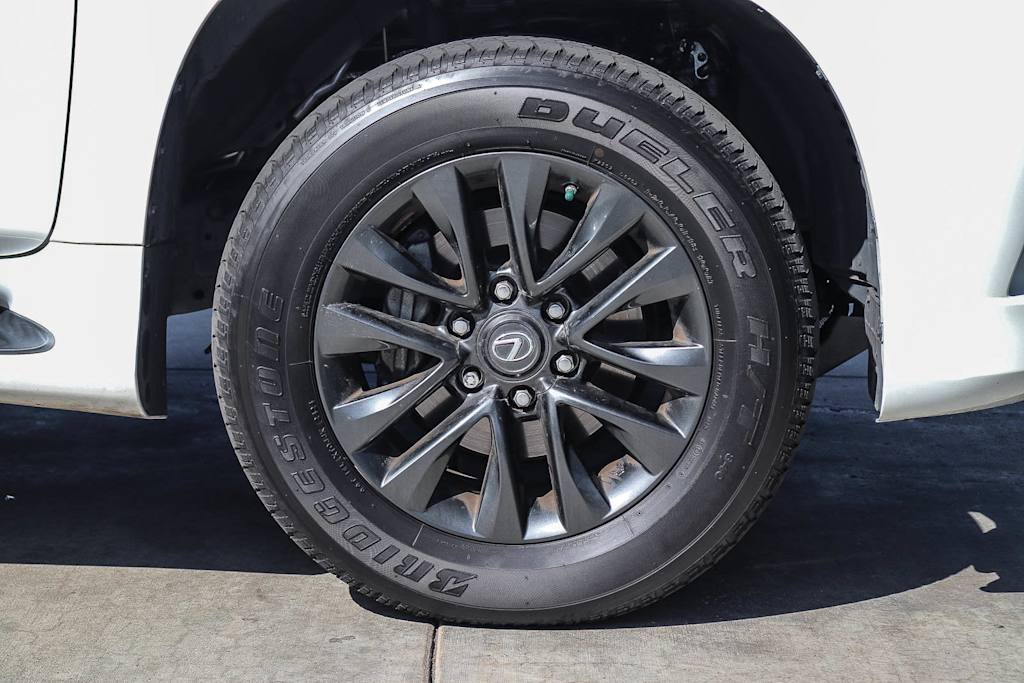 Thumbnail: 2022 Lexus GX - 18