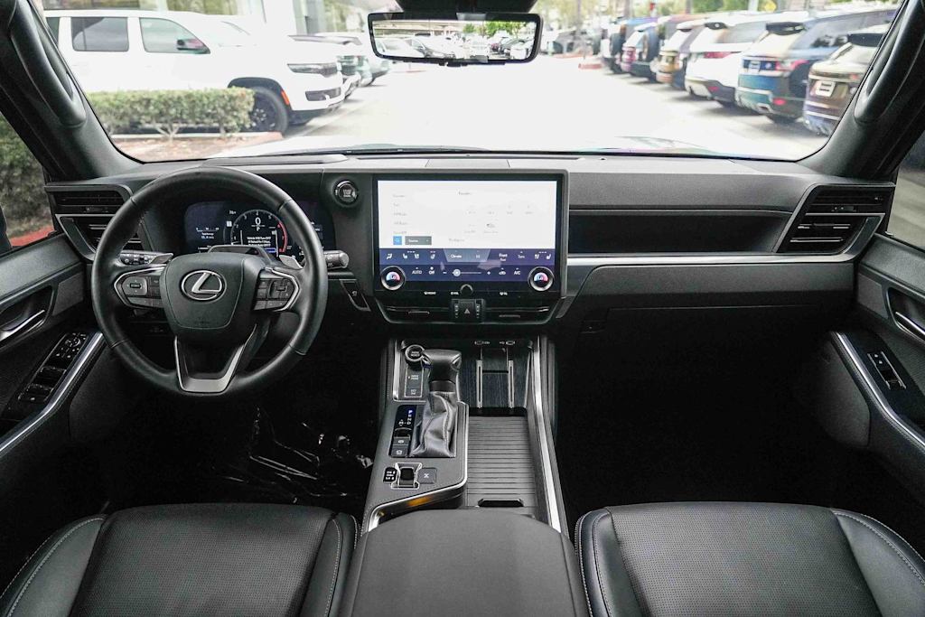 Thumbnail: 2024 Lexus ES - 2