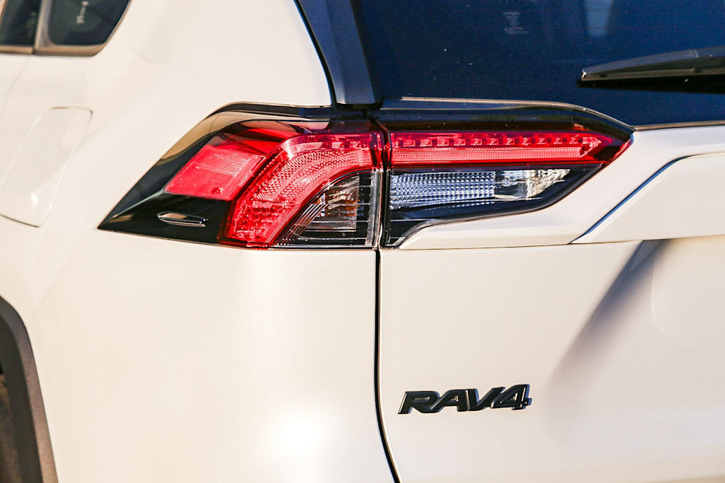 Thumbnail: 2023 Toyota RAV4 - 16