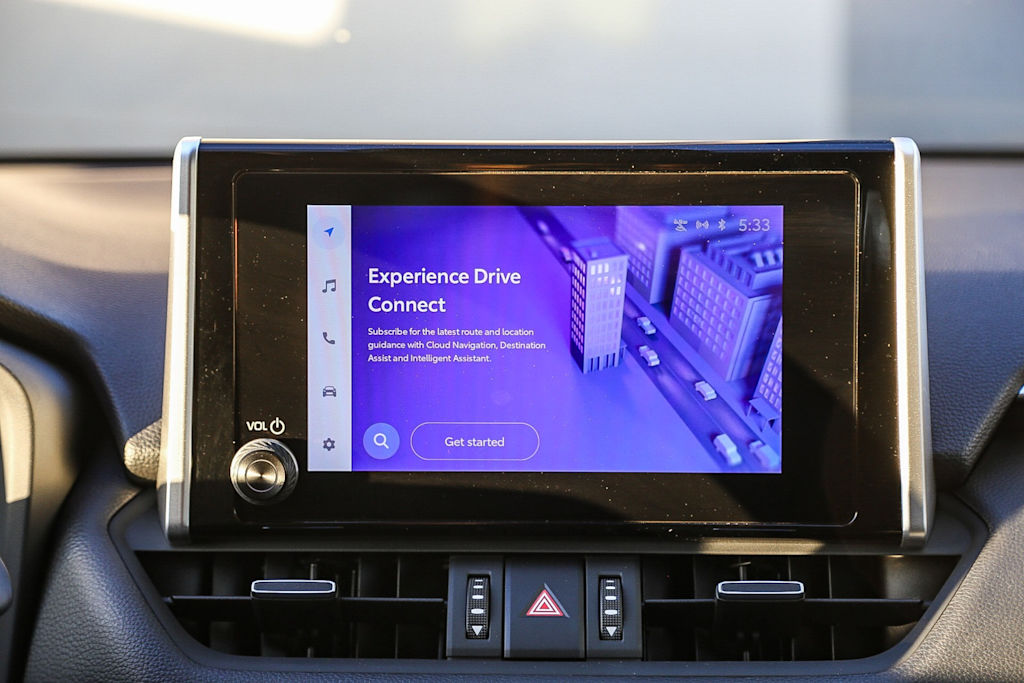 Thumbnail: 2023 Toyota RAV4 - 18