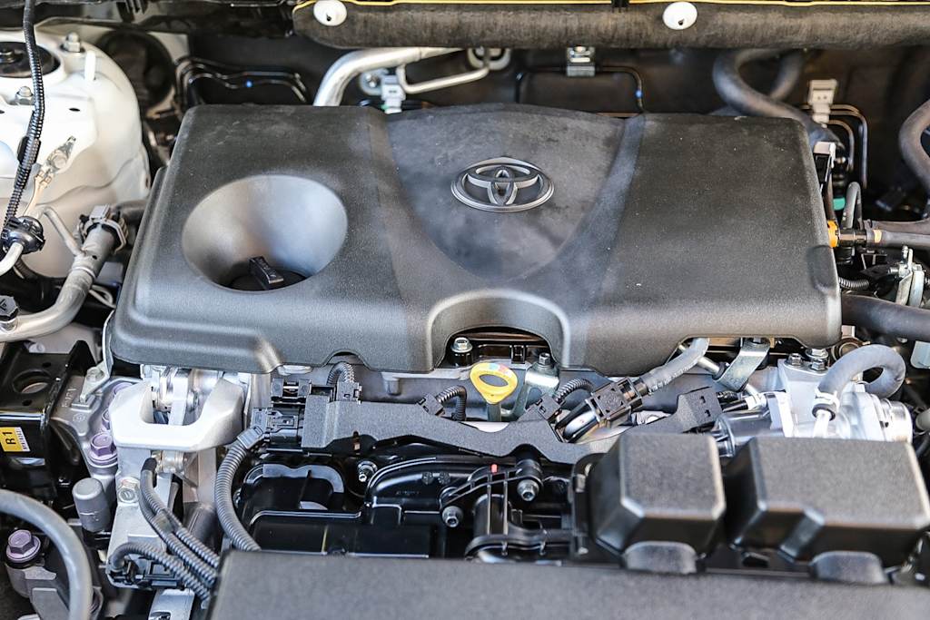 Thumbnail: 2023 Toyota RAV4 - 8