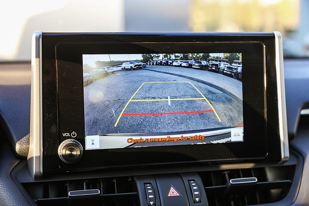 Thumbnail: 2023 Toyota RAV4 - 21