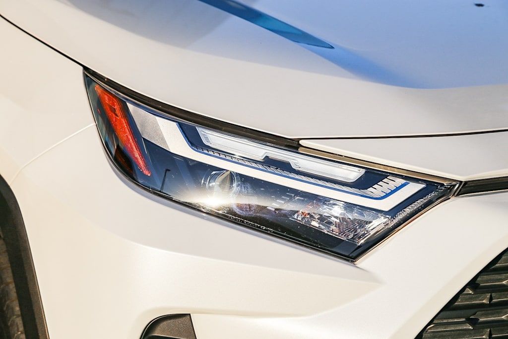 Thumbnail: 2023 Toyota RAV4 - 14