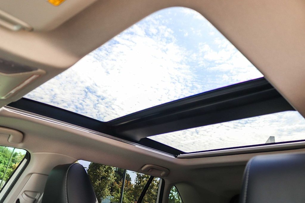 Thumbnail: 2020 Toyota RAV4 - 23