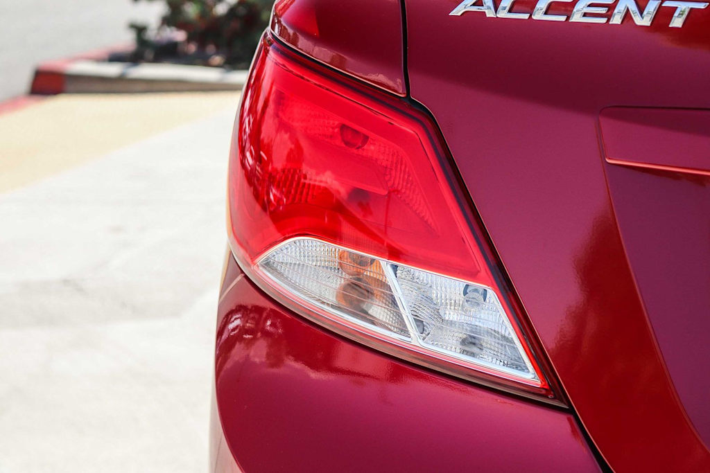 Thumbnail: 2017 Hyundai Accent - 19