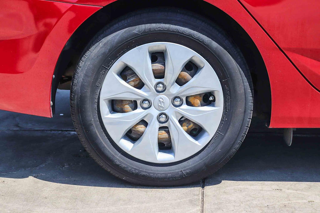 Thumbnail: 2017 Hyundai Accent - 7