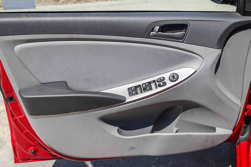 Thumbnail: 2017 Hyundai Accent - 23