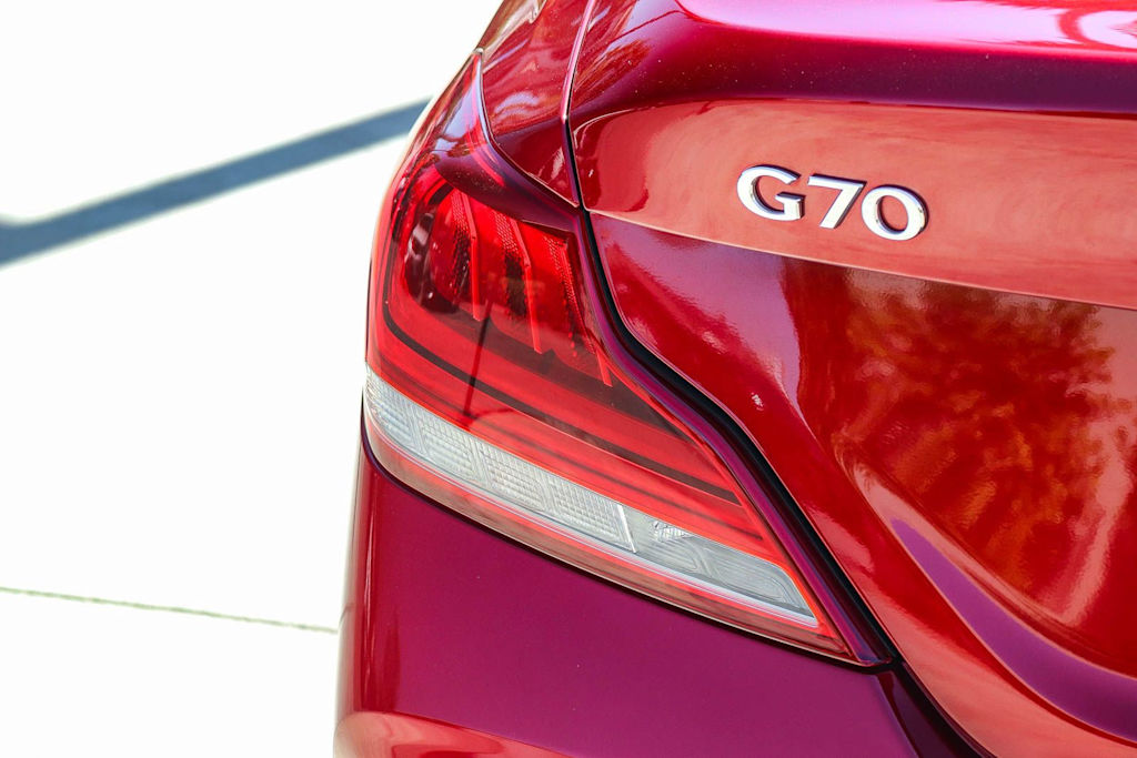 Thumbnail: 2019 Genesis G70 - 20