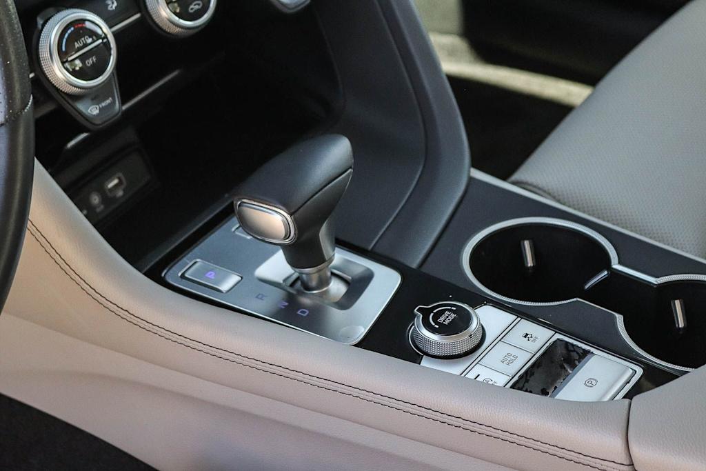 Thumbnail: 2019 Genesis G70 - 15