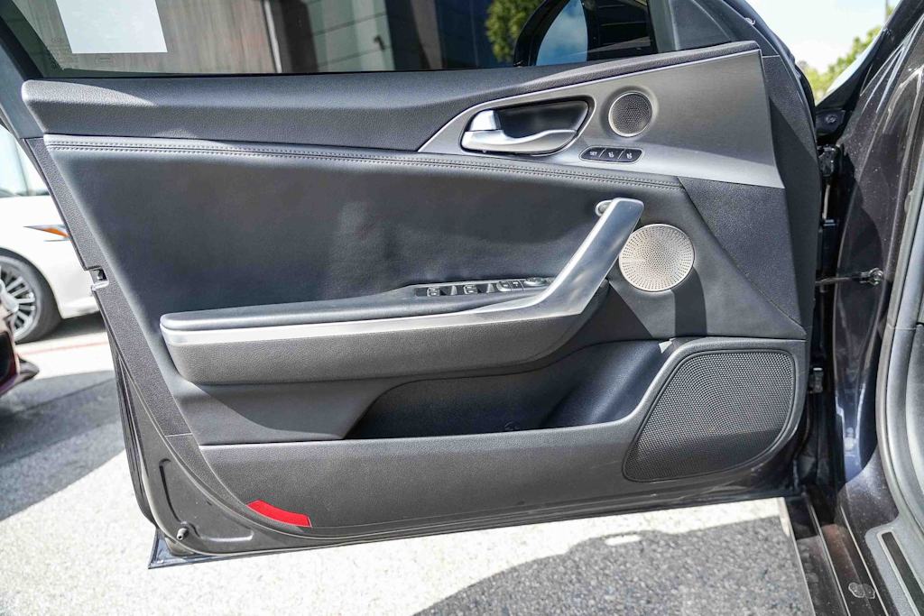 Thumbnail: 2021 Kia Stinger - 21