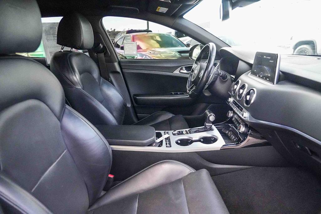 Thumbnail: 2021 Kia Stinger - 7