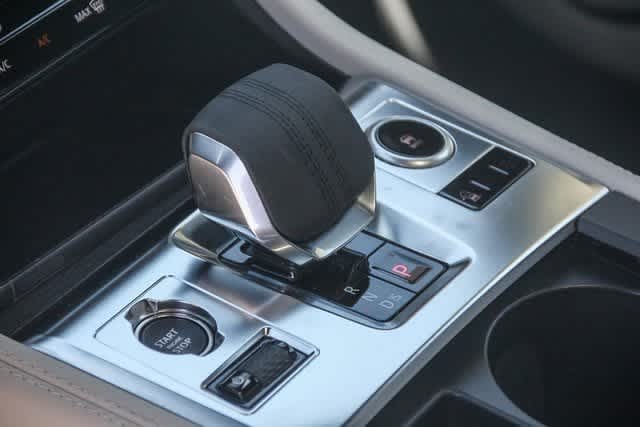 2025 Jaguar F-Pace R-Dynamic S 26