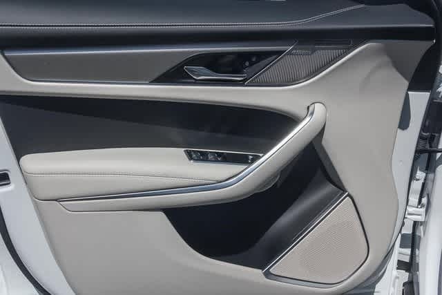 2025 Jaguar F-Pace R-Dynamic S 24
