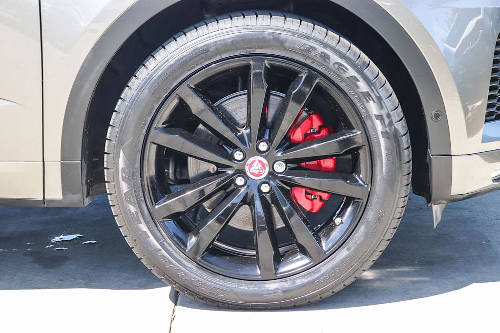 Thumbnail: 2020 Jaguar E-Pace - 20