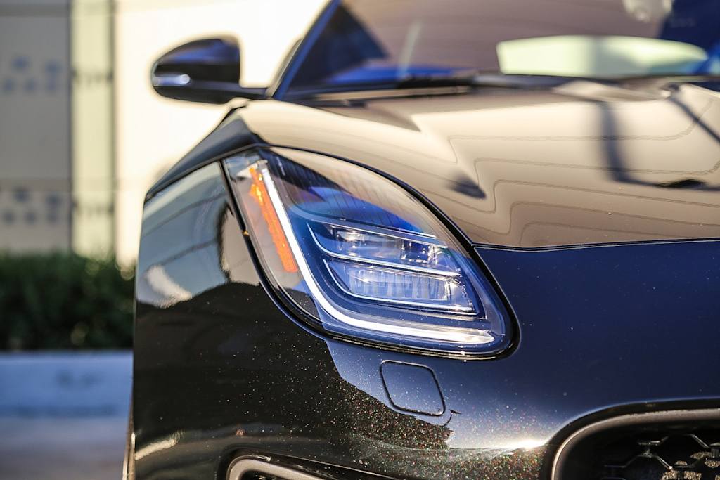 Thumbnail: 2018 Jaguar F-Type - 15