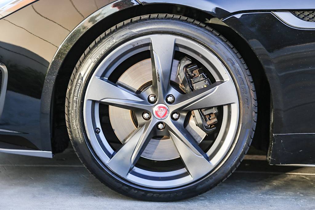 Thumbnail: 2018 Jaguar F-Type - 7