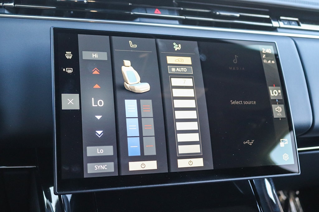 Thumbnail: 2025 Land Rover Range Rover Sport - 27