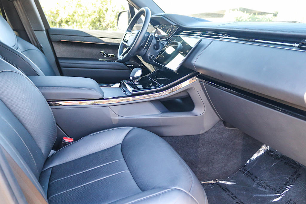 Thumbnail: 2025 Land Rover Range Rover Sport - 13