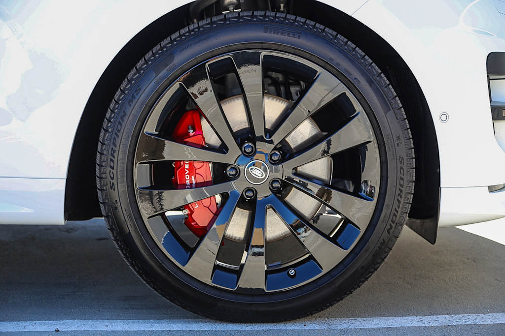 Thumbnail: 2025 Land Rover Range Rover Sport - 6