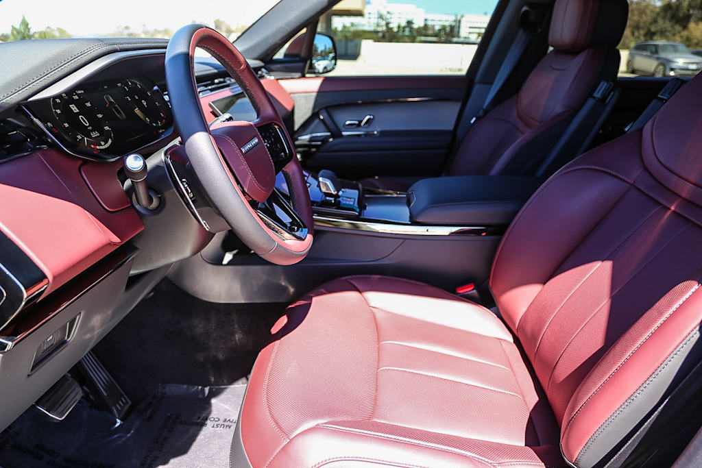 Thumbnail: 2025 Land Rover Range Rover Sport - 10