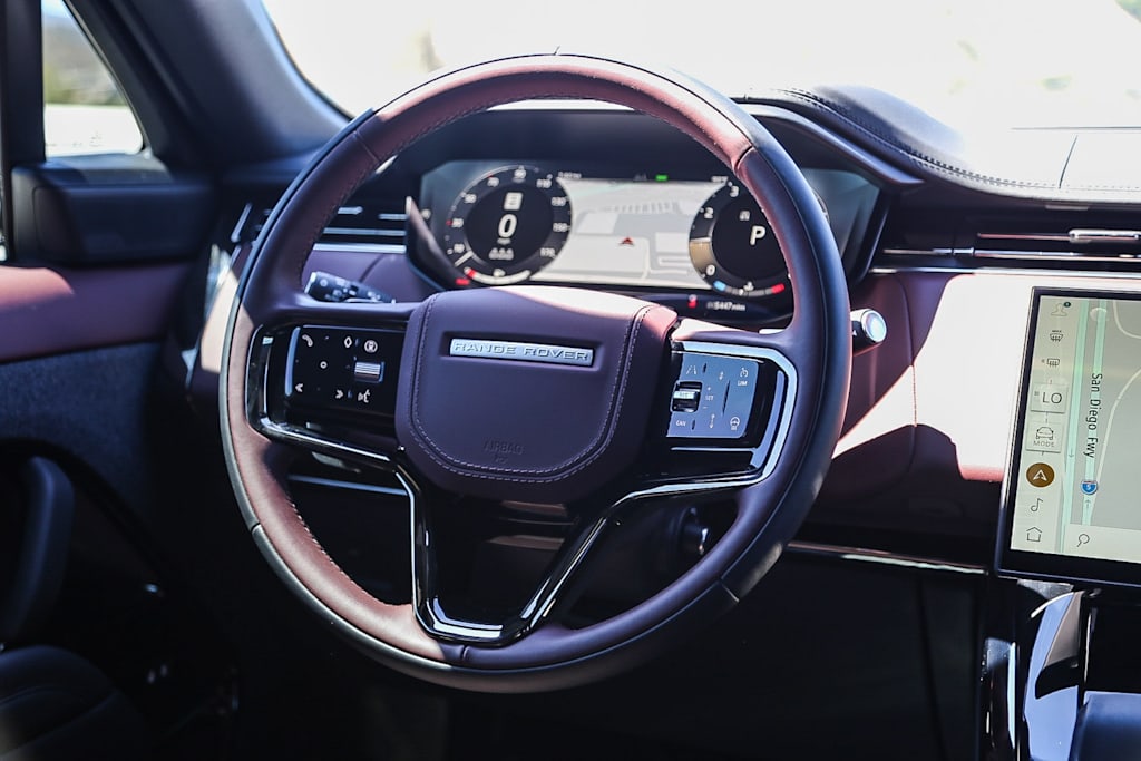 Thumbnail: 2025 Land Rover Range Rover Sport - 8