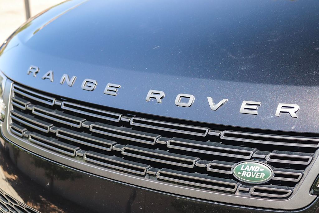 Thumbnail: 2024 Land Rover Range Rover Sport - 17