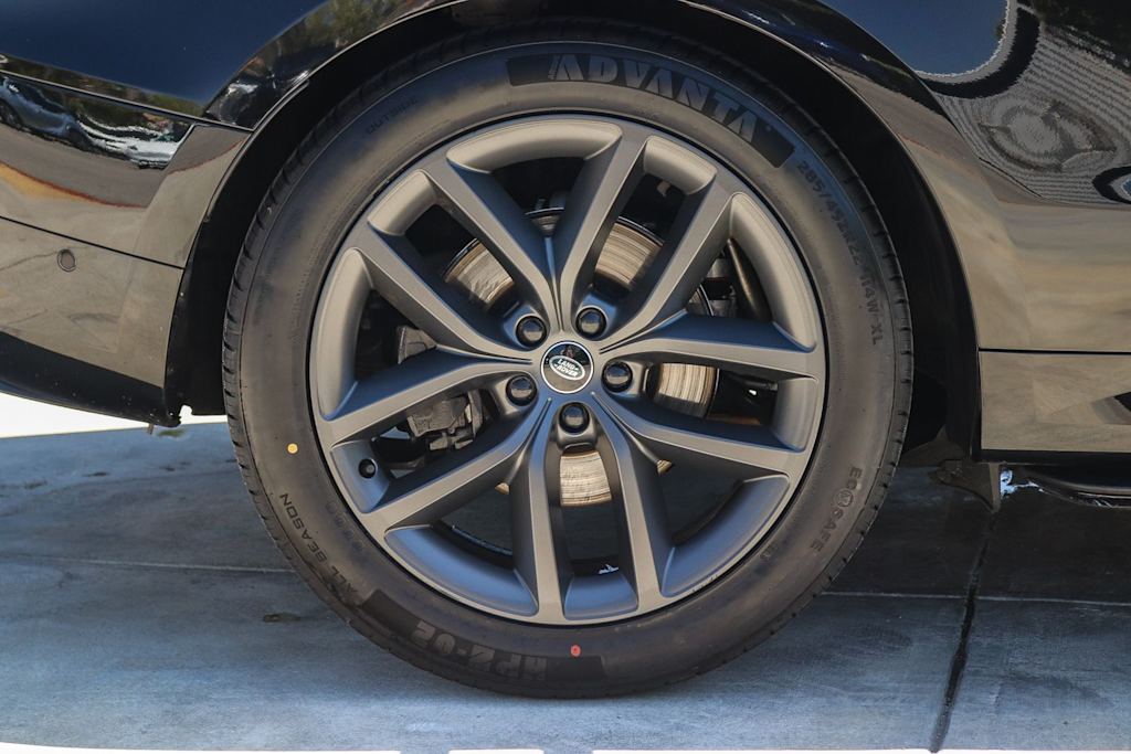 Thumbnail: 2024 Land Rover Range Rover Sport - 6