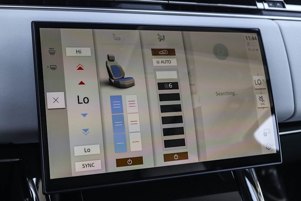 Thumbnail: 2025 Land Rover Range Rover Sport - 24