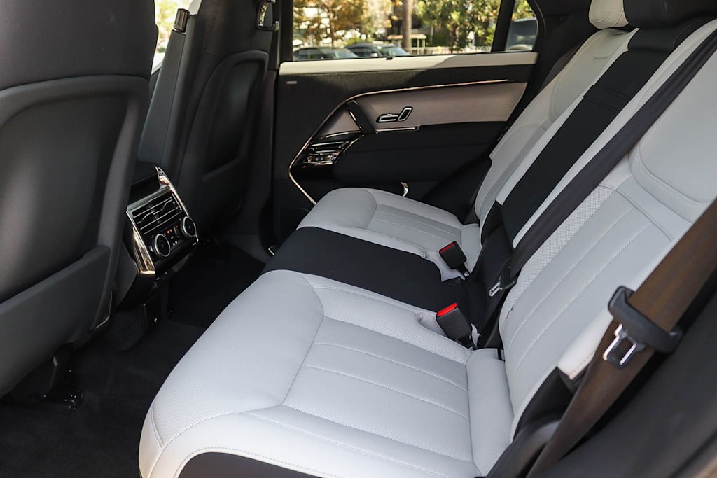 Thumbnail: 2025 Land Rover Range Rover Sport - 11