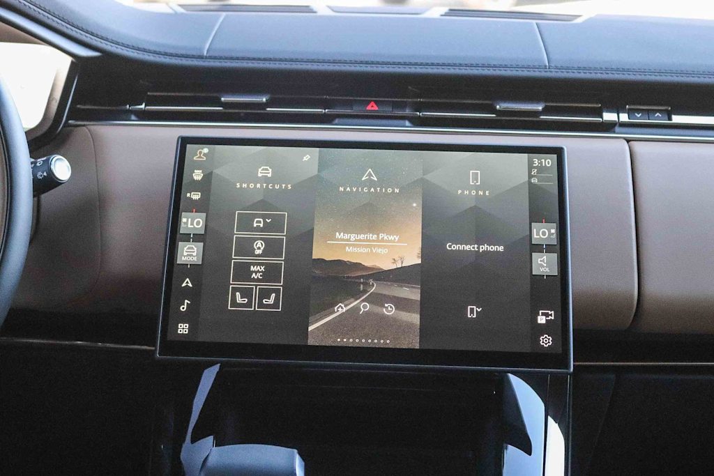 Thumbnail: 2025 Land Rover Range Rover Sport - 11