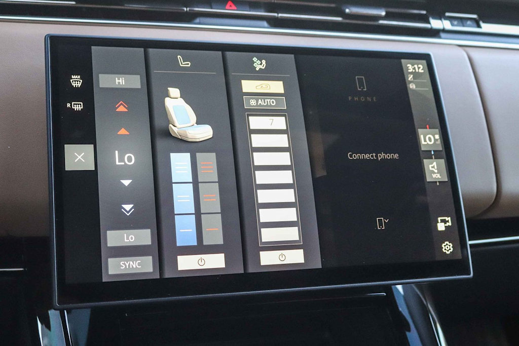 Thumbnail: 2025 Land Rover Range Rover Sport - 23