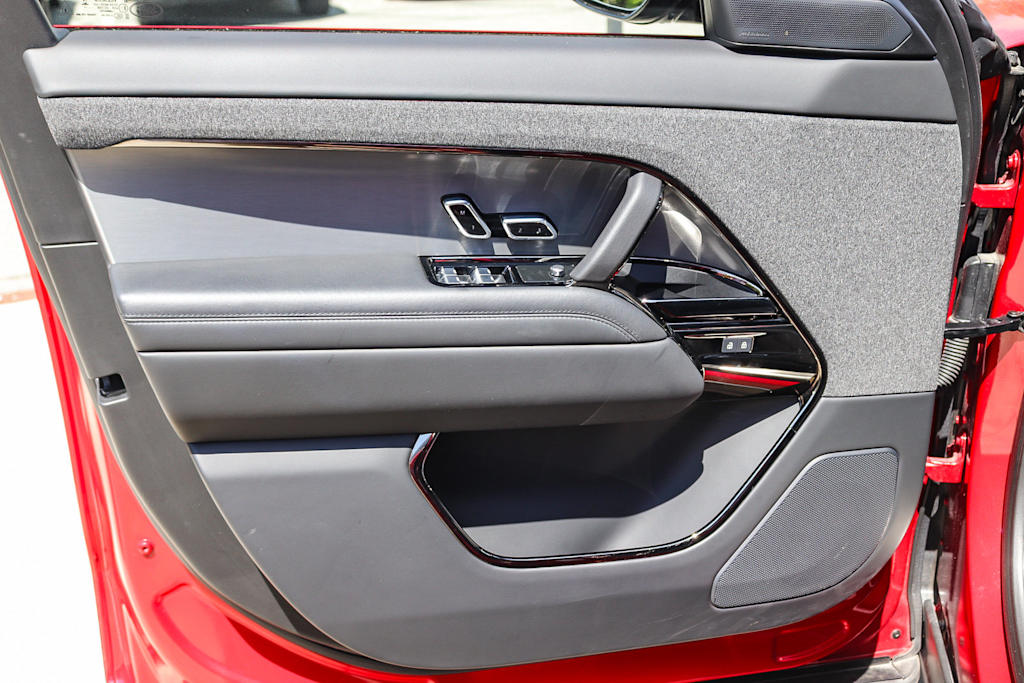 Thumbnail: 2024 Land Rover Range Rover Sport - 21