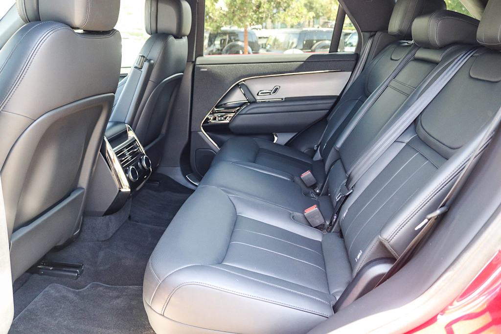 Thumbnail: 2024 Land Rover Range Rover Sport - 11