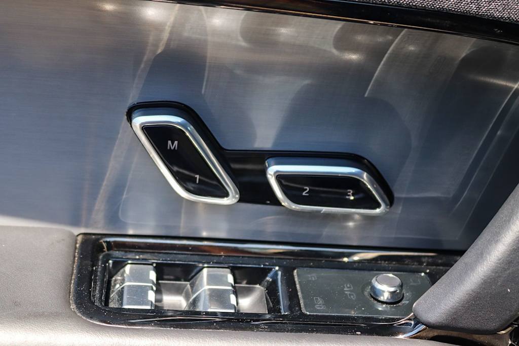 Thumbnail: 2023 Land Rover Range Rover Sport - 24