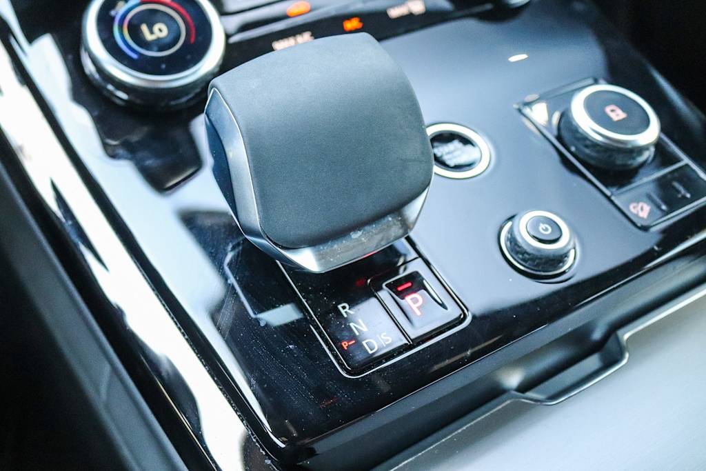 Thumbnail: 2023 Land Rover Range Rover Sport - 25
