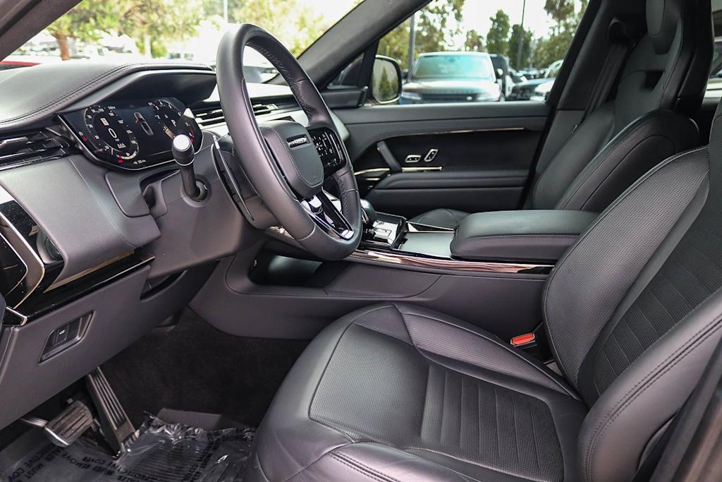 Thumbnail: 2024 Land Rover Range Rover Sport - 9